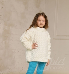 Даша в look book зимней коллекции детской одежды для бренда Екатерина Орлова.